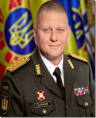 Valeriy Zaluzhny  - Generaal Opperbevelhebber Oekraiens leger - Oktober 2022 - Vol ornaat